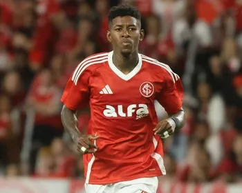 Imagem ilustrativa da imagem Vitão é oficializado como primeiro reforço do Flamengo