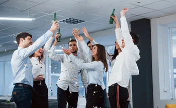 Imagem ilustrativa da imagem 800 demitidos por gafes em festas de fim de ano