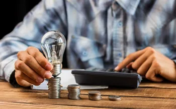 Imagem ilustrativa da imagem Aneel quer que preço da conta de luz mude conforme horário do dia