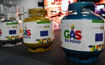 Imagem ilustrativa da imagem Caixa distribui vale recarga do Gás do Povo em dez capitais; veja quais são