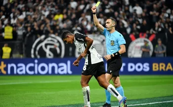 Imagem ilustrativa da imagem Capixaba Davi Lacerda entre os árbitros de elite da CBF