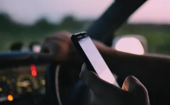 Imagem ilustrativa da imagem Celular é o principal “vilão” do trânsito, revela pesquisa