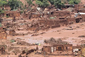 Imagem ilustrativa da imagem Corte inglesa decide que BHP deve responder por desastre de barragem de Mariana