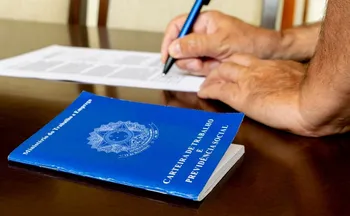 Imagem ilustrativa da imagem Desemprego fica em 5,6% até setembro, menor taxa da série histórica