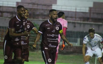 Imagem ilustrativa da imagem Desportiva vira, vence o Rio Branco de Venda Nova e assume a liderança