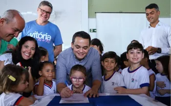 Imagem ilustrativa da imagem Escola municipal de Jardim Camburi passa por reforma completa