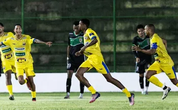 Imagem ilustrativa da imagem Forte domina e vence o Real Noroeste na estreia do Capixabão