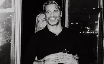 Imagem ilustrativa da imagem Jennifer Aniston planeja casamento luxuoso na Grécia com Jim Curtis, diz site