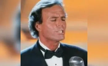 Imagem ilustrativa da imagem Julio Iglesias é acusado de assédio sexual por ex-funcionárias