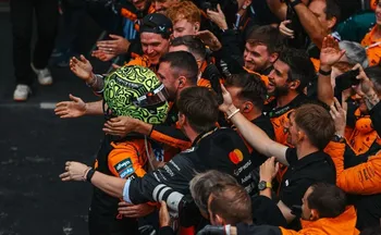 Imagem ilustrativa da imagem Lando Norris domina todo o fim de semana e vence em Interlagos