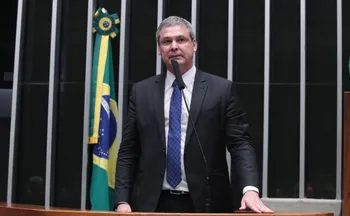 Imagem ilustrativa da imagem Líder do PT diz que Motta 'está perdendo as condições' de presidir a Câmara