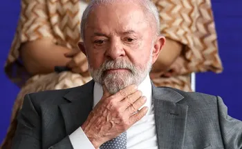 Imagem ilustrativa da imagem Lula diz que todo mundo sabe o que Bolsonaro fez e minimiza fala de Trump