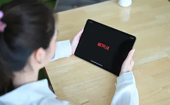 Imagem ilustrativa da imagem Netflix fecha acordo para comprar Warner Bros., incluindo estúdios e HBO