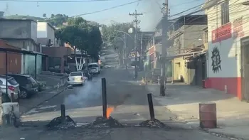 Imagem ilustrativa da imagem Polícia prende ‘Mentor de Barricadas’ em operação contra estrutura financeira do CV