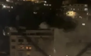 Imagem ilustrativa da imagem Prédio abandonado é atingido por incêndio no Parque Moscoso, em Vitória