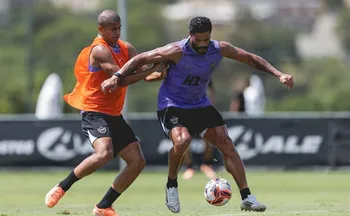 Imagem ilustrativa da imagem Presidente do Fluminense desiste de contratar o atacante Hulk