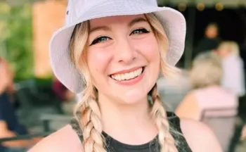 Imagem ilustrativa da imagem Professora baleada por aluno de 6 anos ganha indenização de R$ 53 milhões