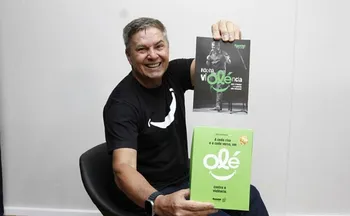 Imagem ilustrativa da imagem Rossini Macedo brilha com “humortivacional” em seu livro