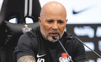 Imagem ilustrativa da imagem Sampaoli cobra reforços no Atlético-MG
