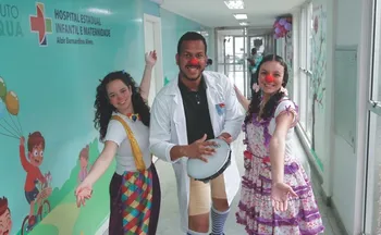 Imagem ilustrativa da imagem Solidariedade: jovens trocam o tempo livre por trabalho voluntário