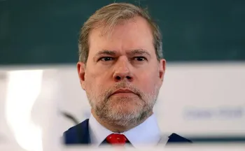 Imagem ilustrativa da imagem Toffoli pressiona a PF em meio a desconfianças internas sobre o caso Master