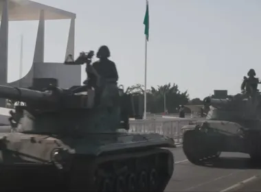 Imagem ilustrativa da imagem 'Apocalipse nos Trópicos', de Petra Costa, é selecionado para tentar vaga no Oscar