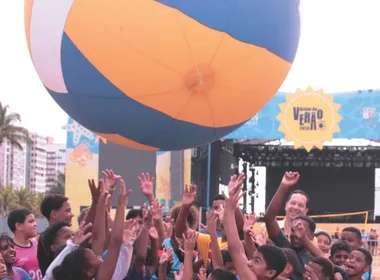 Imagem ilustrativa da imagem Arenas de verão com oficinas, dança e esportes nas praias