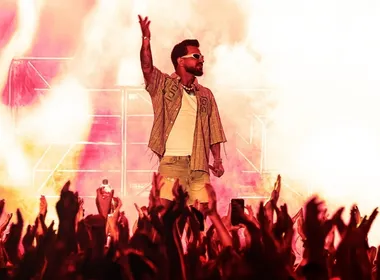 Imagem ilustrativa da imagem Baile do Dennis neste sábado com funk e superprodução