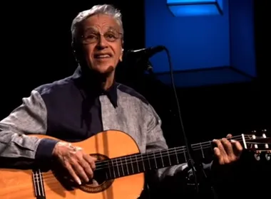 Imagem ilustrativa da imagem Caetano Veloso anuncia ato musical após projeto que reduz pena de Bolsonaro