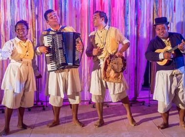 Imagem ilustrativa da imagem Dança e música no Theatro Carlos Gomes neste final de semana