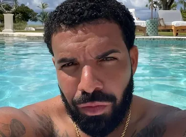 Imagem ilustrativa da imagem Drake é alvo de ação por suposto esquema de manipulação de streams e jogos de azar