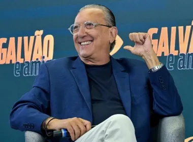 Imagem ilustrativa da imagem Galvão Bueno é internado após passar mal na noite de Natal