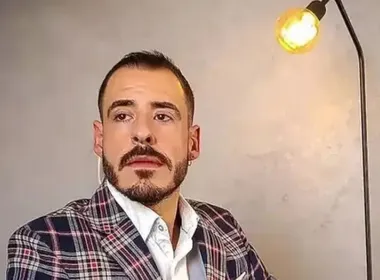 Imagem ilustrativa da imagem Influenciador conhecido como 'Calvo do Campari', é preso por violência doméstica