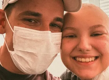 Imagem ilustrativa da imagem Marido de Isabel Veloso posta foto com influenciadora no hospital: "Vai passar"