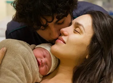 Imagem ilustrativa da imagem Rafa Kalimann e Nattan anunciam nascimento da primeira filha, Zuza Helena