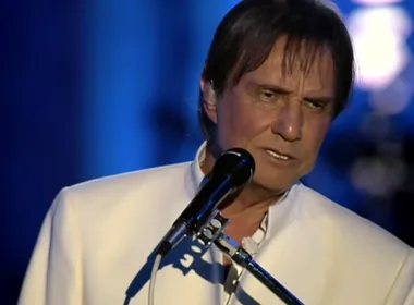 Imagem ilustrativa da imagem Roberto Carlos poderá ter uma emissora de rádio para tocar as suas músicas