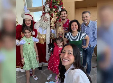 Imagem ilustrativa da imagem Sabrina Sato suspende celebrações de Natal após internação do pai