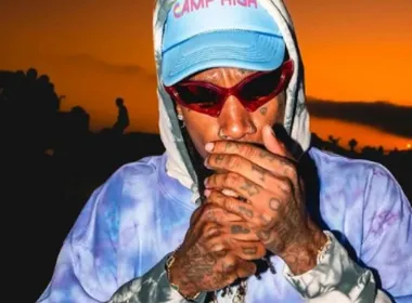 Imagem ilustrativa da imagem Wiz Khalifa é condenado à prisão na Romênia por fumar maconha no palco