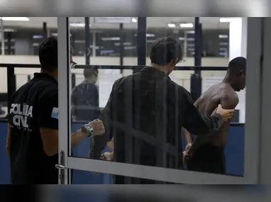 Acidente ocorreu assim que os clientes estavam sendo embarcados e as malas sendo colocadas no bagageiro do avião