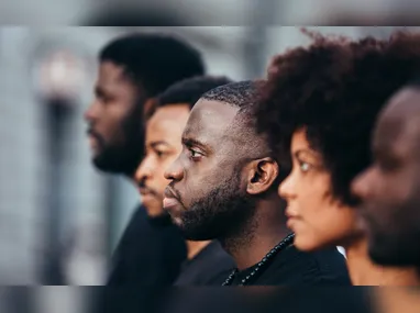 Imagem ilustrativa da imagem 8 em cada 10 pessoas veem diferenças no tratamento a brancos e negros, diz pesquisa