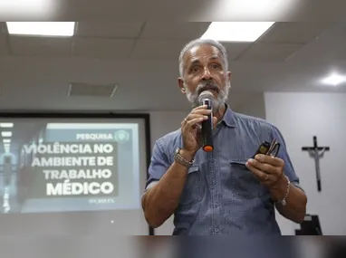 Imagem ilustrativa da imagem 84% dos médicos já foram xingados e agredidos no local de trabalho