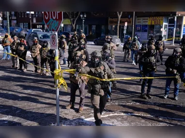 Imagem ilustrativa da imagem Agentes federais dos EUA matam a tiros mais uma pessoa em Minneapolis