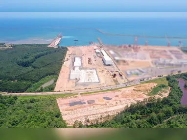 Imagem ilustrativa da imagem Alemães vão investir 1 bilhão em porto no Estado e criar empregos