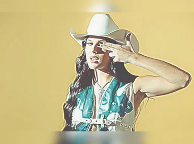 Arthur com os pais, Lucas Borba e Isabel Veloso