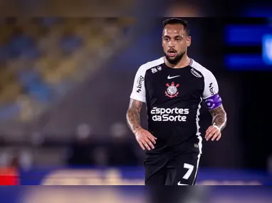 Hulk treina pelo Atlético/MG enquanto os clubes discutem transferência