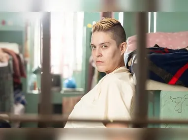 Cantora foi vista em uma festa de música eletrônica no sábado (16)