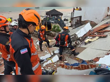Imagem ilustrativa da imagem Bombeiros concluem trabalho em escombros de casa que desabou em Rio Bananal
