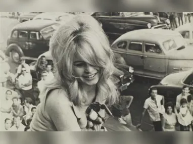 Imagem ilustrativa da imagem Brigitte Bardot parou o Rio de Janeiro em 1964 e transformou a vida em Búzios