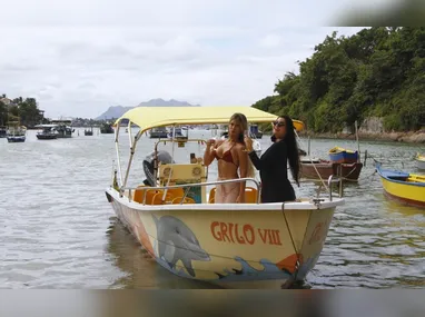Imagem ilustrativa da imagem Bustour, passeio de lancha e prancha voadora: atrações do Verão no Espírito Santo