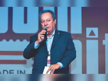 Imagem ilustrativa da imagem CNI alerta: fim da escala 6x1 pode encarecer produtos, diz Alban